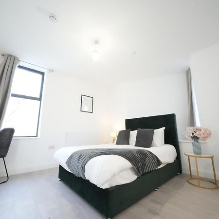 Ealing Broadway Great Stay 7-Minute Walk From The Underground Esterno foto