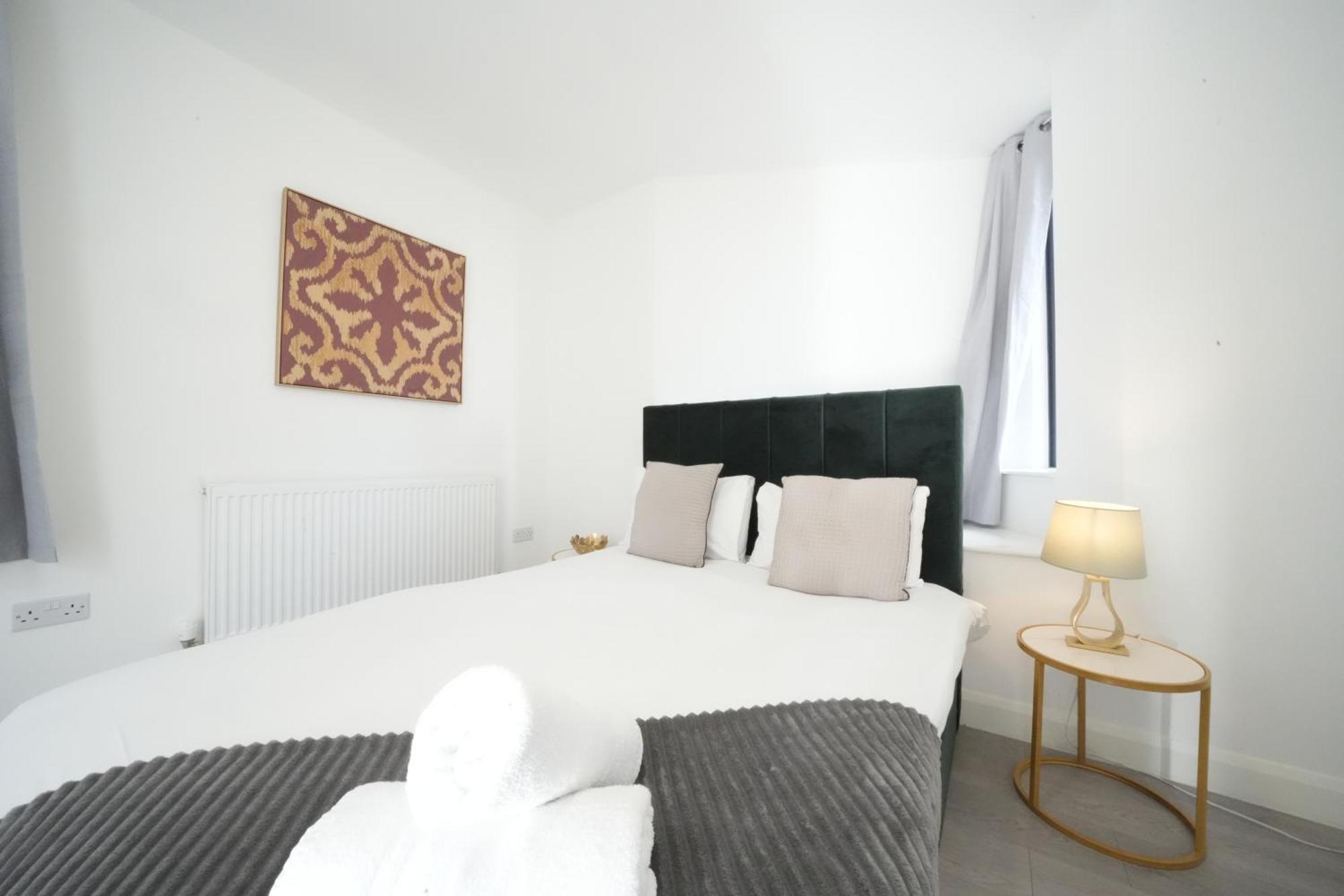 Ealing Broadway Great Stay 7-Minute Walk From The Underground Esterno foto