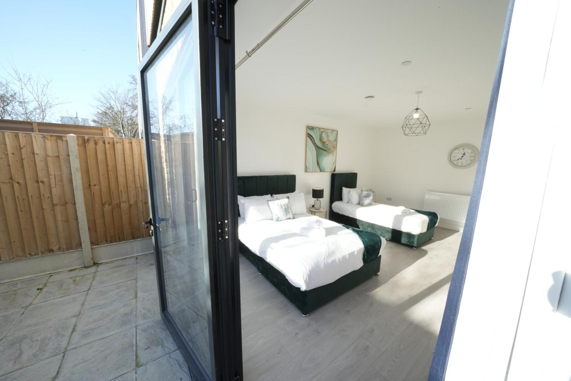 Ealing Broadway Great Stay 7-Minute Walk From The Underground Esterno foto